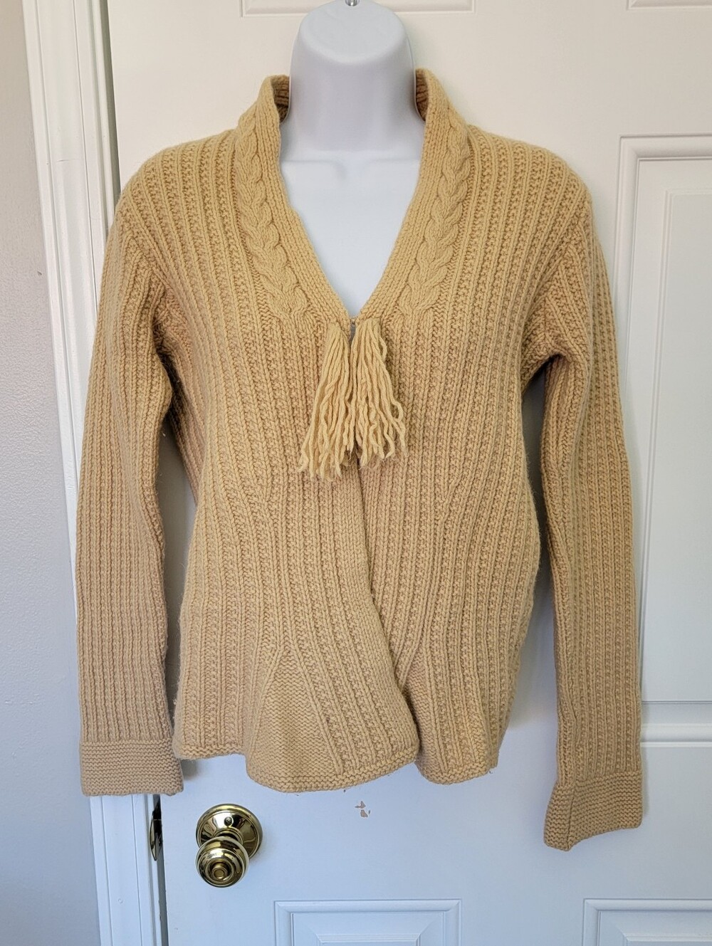 Sleeping On Snow Cardigan Sweater Tassel Beige Camel Hair wool chunky knit Med